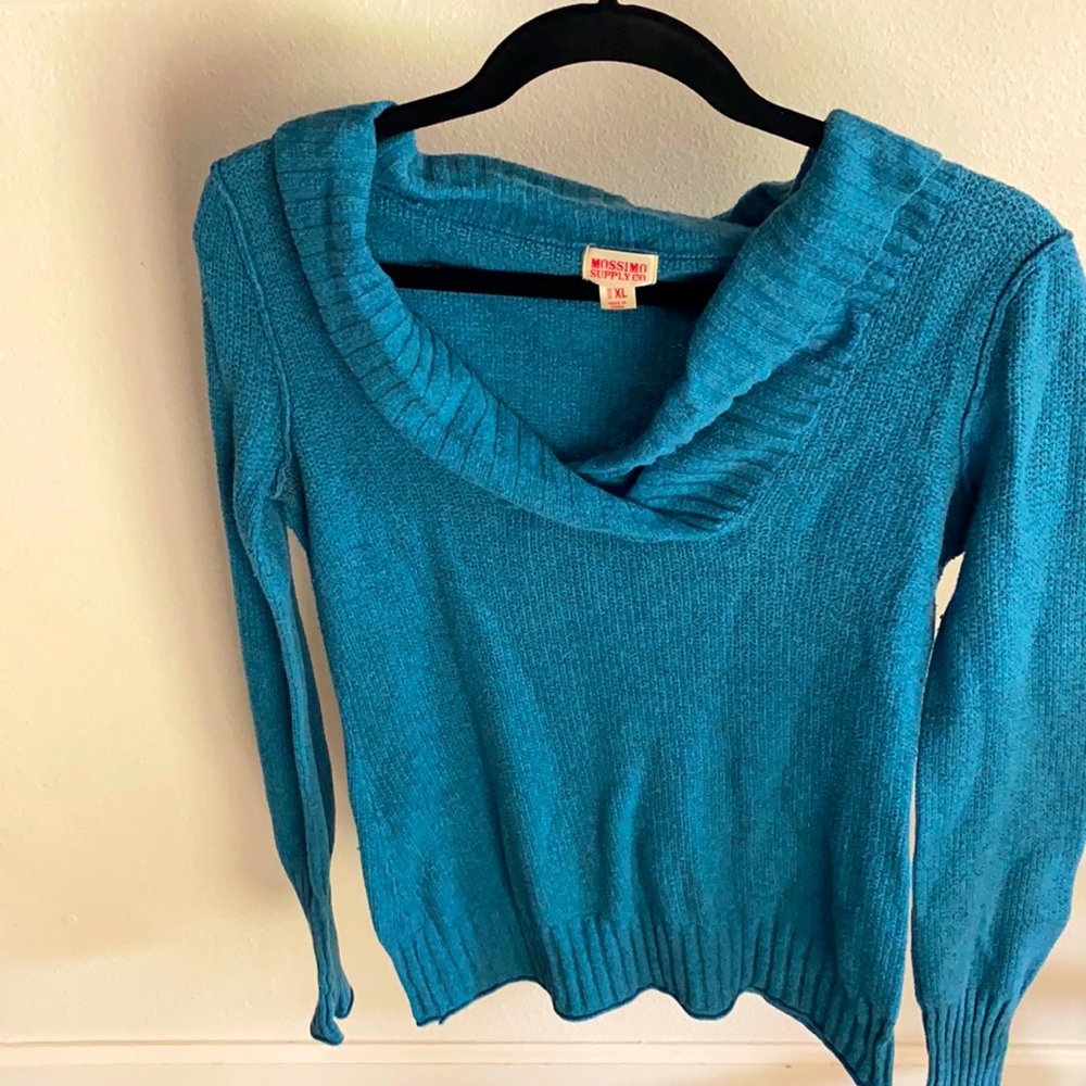 Mossimo light sweater